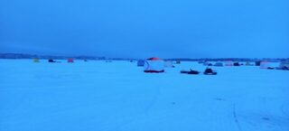 Сухое море открыли почти без клева, но с полутора килограммами рыбы