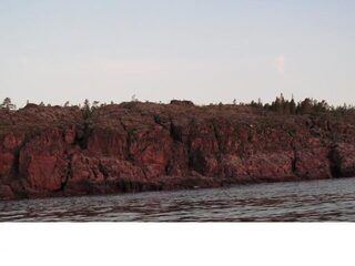 За треской и зубаткой москвичи приехали на Белое море со своим катером