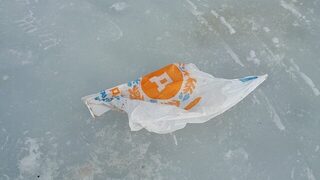 Убрал чужой мусор на берегу Яузского у Карманово перед будущей рыбалкой