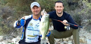 Кипр и его дамбы: летний басс, спиннербейт и поппер, рыба до 2600 г за пять летних рыбалок