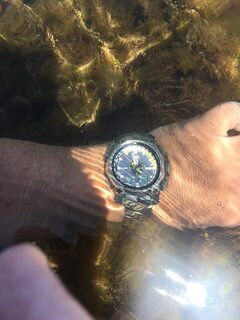 Вода в Севастополе уже не освежает