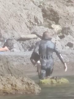 Сын собирается купить снасти в Судаке, но море уже похолодало