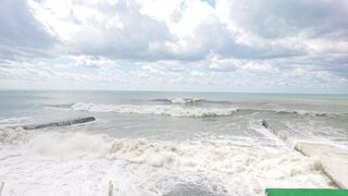 Шторм на Черном море отменил рыбалку, пора готовить снасти