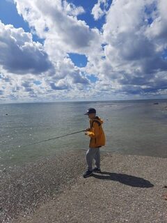 С друзьями на спиннинг в Дивноморском ловили на отводной и отводжиг