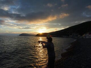 Чёрное море не бывает одной готовой точкой: рыбалка тут начинается с выбора лодки, катера или каяка