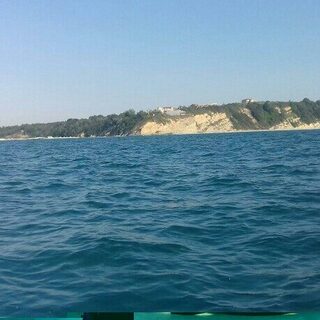 Болгария, Чёрное море: приятного размера кефали - три штуки, и ровно пятнадцать минут клёва до дельфинов