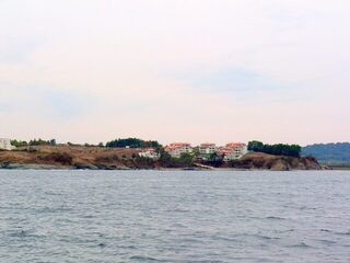 Болгария, Китен: морская ловля на самодур ранним утром в северо-западный ветер