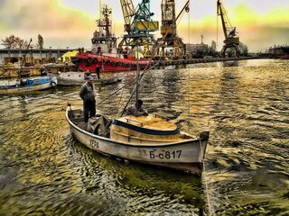 Бургас: снова с друзьями за рыбацкой жизнью, пошла цаца, а большая рыба будет к ужину