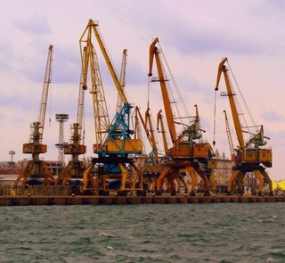Штормовое море, пустой порт и клевые места без рыбаков на разведке