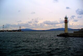 Штормовое море, пустой порт и клевые места без рыбаков на разведке