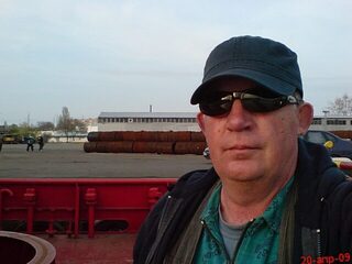 Болгария, Бургас, причал Славянка: ловля карагёза на самодур в весеннюю волну
