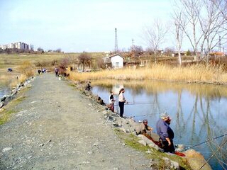 После морского застоя на Мандре есть бибан, судак и плотва