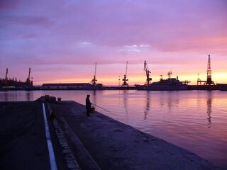 Морская рыбалка, Порт Бургас: два апрельских дня, атерина и бычки, и его снимки оттуда
