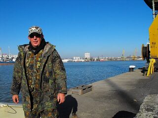 Порт Бургас 12.12.2010: воздух минус пять, вода плюс 12, а судак берет и на самодур, и на твистер