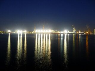 Бургас, Западный порт: рыбалка 30.12.2010 с 06.00 до полудня, первый лёд и 19 судаков