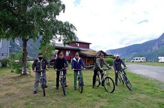 Первый лосось у выхода Eio и ночные сходы перед переездом к форели и хариусу Гломмы