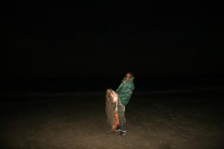 Сан Винсенте, Кабо-Верде: серфкастинг с пляжа Кальете Гранде и Cubera snapper на 44,9 кг