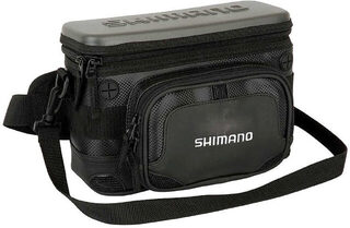 В Shimano Lure Case Large можно убрать перегородки и слить воду