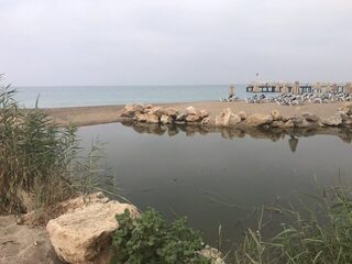 У пирса всё занято веревками