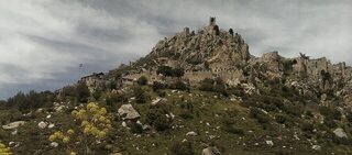 Сходил в замок Св. Иллариона, а теперь без сна иду на воду