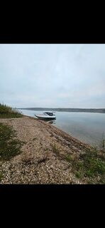 Промокли в ливень, хотя тент был в лодке, теперь дома думаю почему