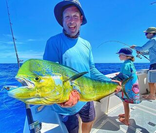 Дорадо с морских точек FAD у Эксмута в улове Peak Sportfishing