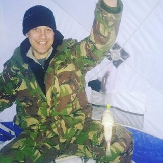 Подледный выход с друзьями на Сухое море за корюшкой и навагой