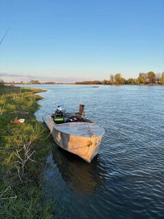 В астраханских водах Каспия рыбачили у Камызяка