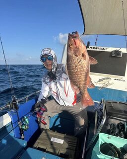 В Южно-Китайском море на легкую снасть MAXEL взяли разную рыбу