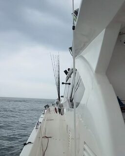 На поиски крупной рыбы со снастями в Южно-Китайском море