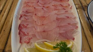 У Ко Тао ловили джигом и на наживку, а махи-махи взяли поверху
