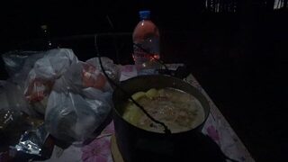 На Рыбинское водохранилище отправились с ночевкой и обедом на природе