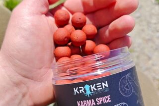 Весенний карп в Венгрии на бойлы Kraken Baits Karma Spice