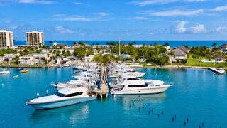 11 лодок и 42 рыболова вышли в первое утро Mobay Marlin 65