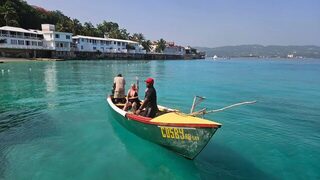 Монтего-Бей: отправились на морскую рыбалку в деревянной лодке