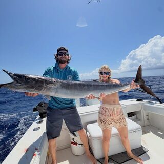 Первого ваху поймали на Кайманах с Reel Addiction Charters