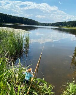 На Загорском водохранилище в солнечный день ждали начала клева