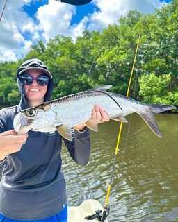 На Гваделупе в лагуне брали рыбу на приманки с Венсаном и Энцо