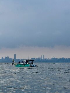 В китайском Циндао провели день на морской рыбалке