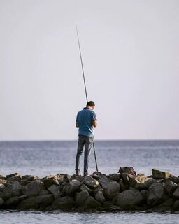 С удочкой вышли к каменному молу Велиду на Ноону-атолле