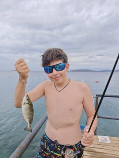 Хлебная корка и бомбарда 7 г на семейном пляже