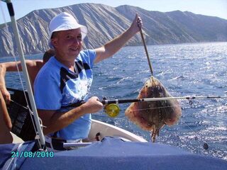 Анапа и Чёрное море: рыбалка на глубине с пикшей и лисой
