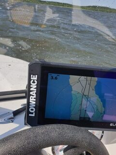 Плавучий якорь и карта на Lowrance