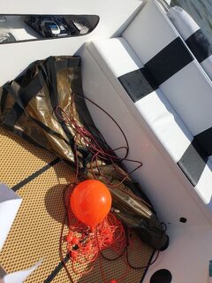 Плавучий якорь и карта на Lowrance
