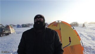 Белое море, Архангельская область: зимняя ловля корюха в палатках среди снеговых заносов