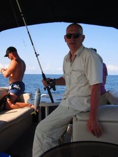 Морская рыбалка в Сочи: выход на катамаране в Чёрное море и ловля самодуром