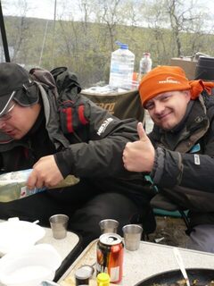 Дождь, ветер и ночные -3 заставили уехать с женами через два дня