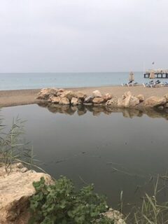 У пирса всё занято веревками