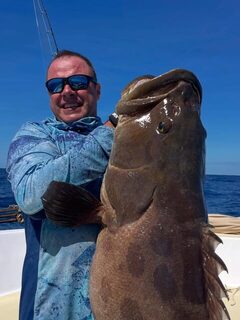 Групер-патата почти на 25 кг с Antafondro Fishing у Нуси-Бе