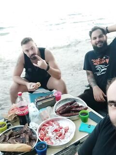 Рыбалка и еда на огне с друзьями у Гларокавоса на Кассандре